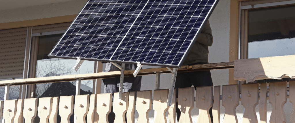 balkonkraftwerk-versicherung-1200x501